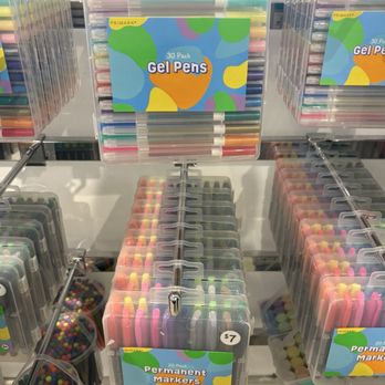 Primark - Chicago - Gel pens and permanent markers $7 - Women's Clothing Near Me - Chicago, Illinois