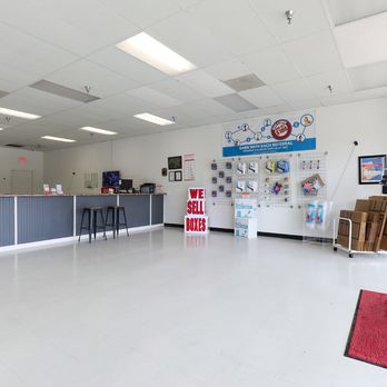 Red Bank Climate Controlled Storage - Office Front Desk - Self Storage Near Me - Chattanooga, Tennessee Red Bank Climate Controlled Storage - Office Front Desk - Self Storage Near Me - Chattanooga, Tennessee