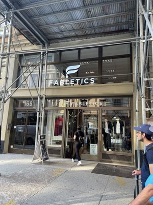 Fabletics by null