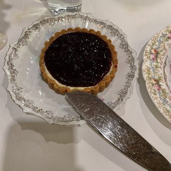 Elwood - Cheesecake Tart - New American Near Me - Philadelphia, Pennsylvania