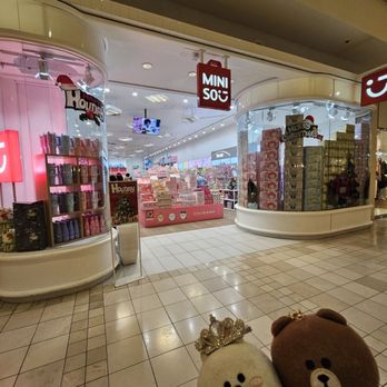 Miniso - Outside - Gift Shops Near Me - Happy Valley, Oregon Miniso - Outside - Gift Shops Near Me - Happy Valley, Oregon