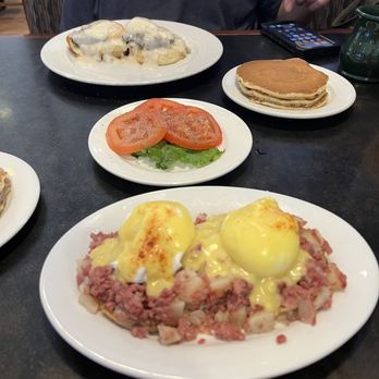 The Original Pancake house - Irish eggs Benedict and country eggs Benedict - Pancakes Near Me - Grapevine, Texas The Original Pancake house - Irish eggs Benedict and country eggs Benedict - Pancakes Near Me - Grapevine, Texas