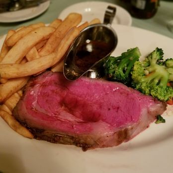 Burbank Smokehouse - Prime Rib Regular Cut (Rare) - Steakhouses Near Me - Burbank, California Burbank Smokehouse - Prime Rib Regular Cut (Rare) - Steakhouses Near Me - Burbank, California