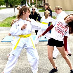 White Tiger Taekwondo Fitness Protection Connection