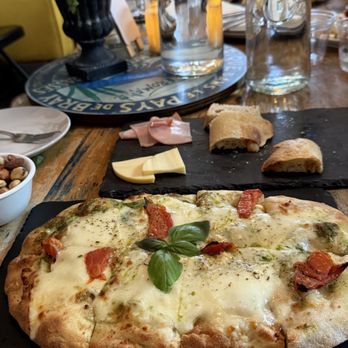 Cuvee Wine & Piano Bar - Wine Bars Near Me - Fredericksburg, Texas Cuvee Wine & Piano Bar - Wine Bars Near Me - Fredericksburg, Texas