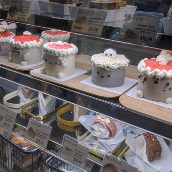 HoneyMe Bakery & Tea - Cakes! - Bakeries Near Me - Bellevue, Washington