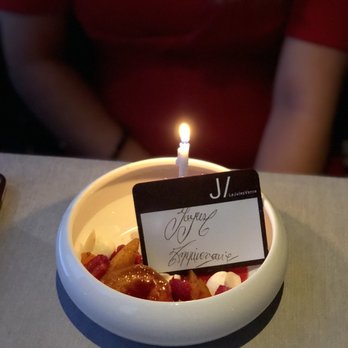Le Jules Verne - Apricots and raspberry dessert - French Near Me - Paris, 75 Le Jules Verne - Apricots and raspberry dessert - French Near Me - Paris, 75