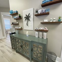 Beachside Chiropractic & Wellness - Supplement wall