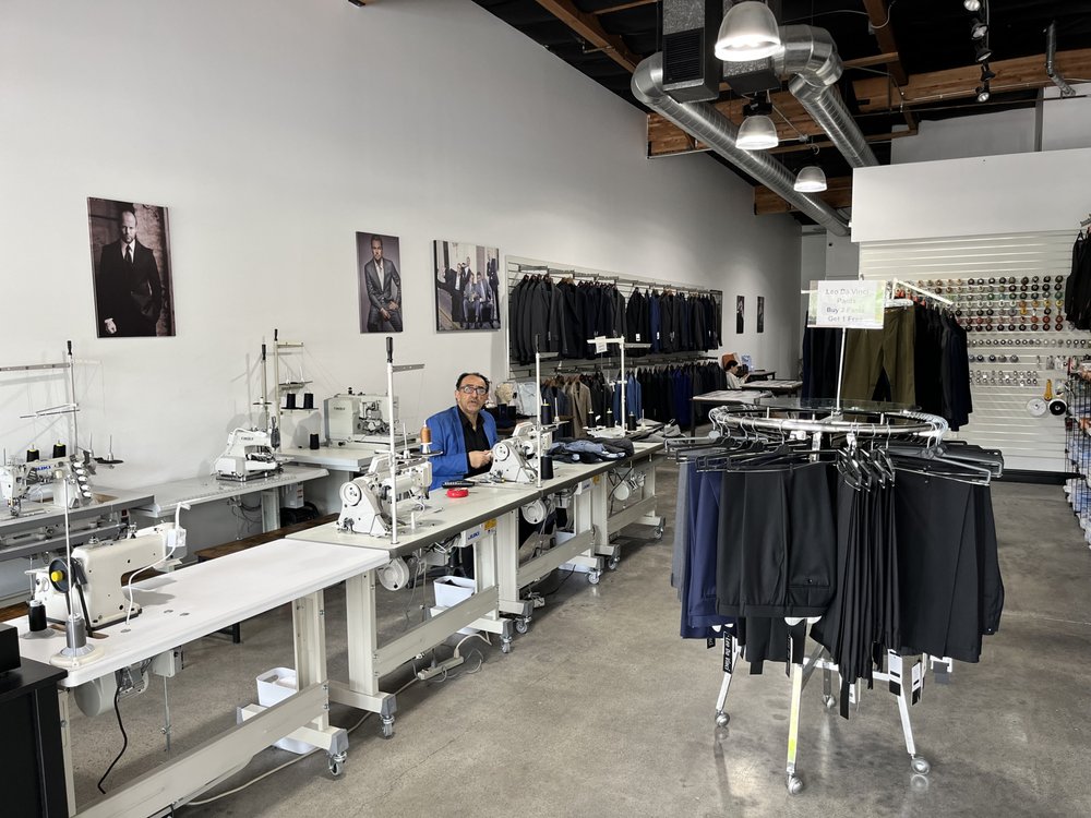 Leo da Vinci Clothier and Alterations Logo