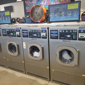 Pearl Laundromat - Continental Girbau from Spain - Laundromat Near Me - San Diego, California Pearl Laundromat - Continental Girbau from Spain - Laundromat Near Me - San Diego, California