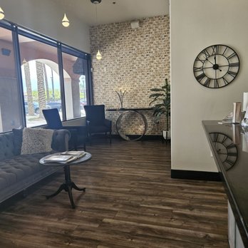 Salon La’ Shae - Waiting area - Hair Salons Near Me - Las Vegas, Nevada Salon La’ Shae - Waiting area - Hair Salons Near Me - Las Vegas, Nevada