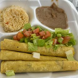 Vaquero Grill - Beef flautas special