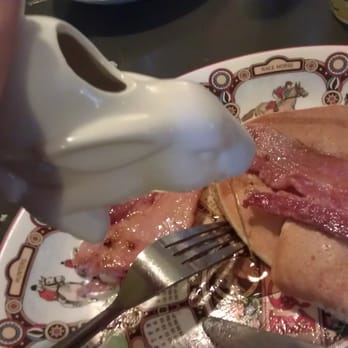The Hideaway - Additional syrup in a bunny! - Breakfast & Brunch Near Me - Bridge of Allan, STG