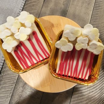 So Popin Sweet - Cake at So Popin Sweet - Desserts Near Me - Williston, Florida So Popin Sweet - Cake at So Popin Sweet - Desserts Near Me - Williston, Florida
