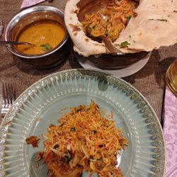 Mangal's Kitchen - Lucknowi Chicken BiryaniI