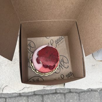 MK Cannelle - Raspberry macaroon - Bakeries Near Me - Rochester, Michigan