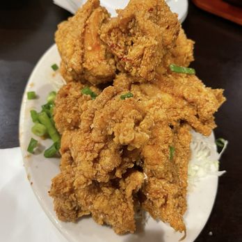 Side Street Inn - Side Style Fried Chicken - Sports Bars Near Me - Honolulu, Hawaii Side Street Inn - Side Style Fried Chicken - Sports Bars Near Me - Honolulu, Hawaii