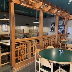 Golden Wok Chinese Restaurant - Dining Area