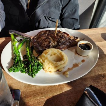 Yard House - New American Near Me - Orlando, Florida Yard House - New American Near Me - Orlando, Florida