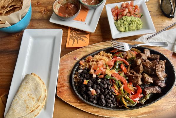 El Grito Taqueria by null
