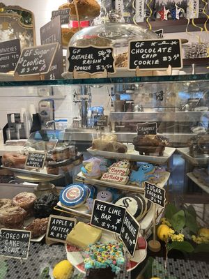 Petterino's Pasticceria by null