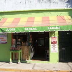 Banana Kabana - Fachada y entrada.
