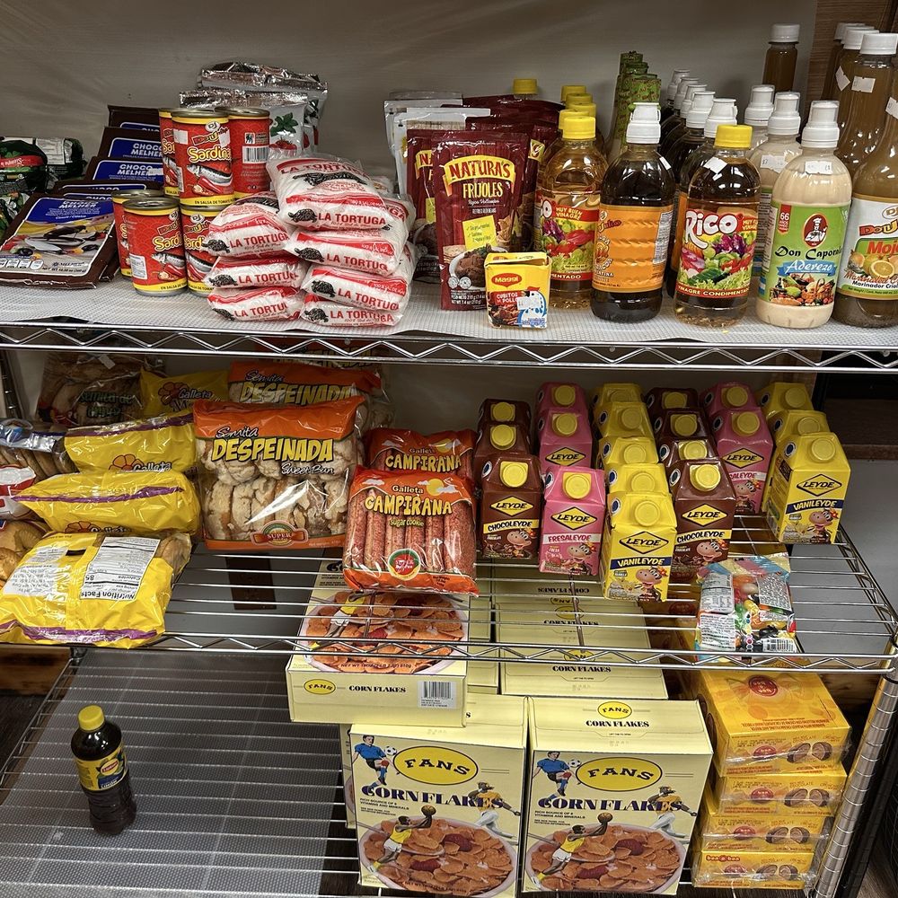 Sabor K-tracho Restaurant - Snack shelf - Honduran Near Me - Maryland Heights, Missouri Sabor K-tracho Restaurant - Snack shelf - Honduran Near Me - Maryland Heights, Missouri