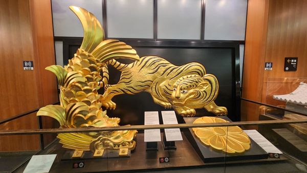 Osaka Castle Park by null