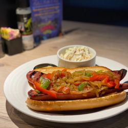 Gecko's Grill & Pub - Keilbasa Hogie special