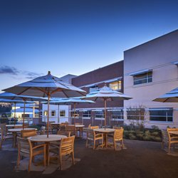 Caron Treatment Centers - Outdoor Patio Dining