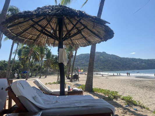 Thompson Zihuatanejo, by Hyatt by null