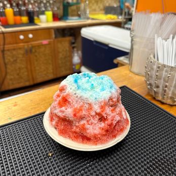Uncle's Shave Ice - a red, white and blue cake - Shaved Ice Near Me - Koloa, Hawaii Uncle's Shave Ice - a red, white and blue cake - Shaved Ice Near Me - Koloa, Hawaii