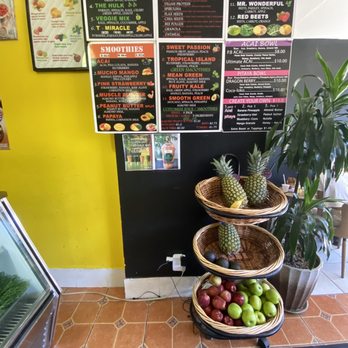 Fruces Juice Bar - Inside, menu - Juice Bars & Smoothies Near Me - New York, New York