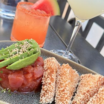 Oshen - Tuna Tataki Crudo with crispy rice - Sushi Bars Near Me - Charlotte, North Carolina Oshen - Tuna Tataki Crudo with crispy rice - Sushi Bars Near Me - Charlotte, North Carolina