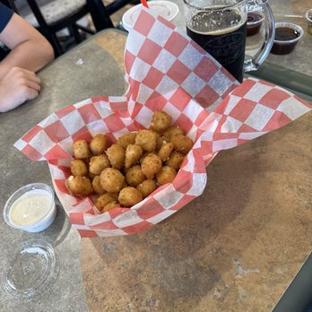 Hog It Up - Like we're in Milwaukee! Cheese Curds (Deep Fried) - Barbeque Near Me - Winchester, Virginia