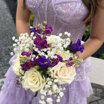SoBro Flower Co - Flower arrangement in front of prom dress - Florists Near Me - Indianapolis, Indiana SoBro Flower Co - Flower arrangement in front of prom dress - Florists Near Me - Indianapolis, Indiana