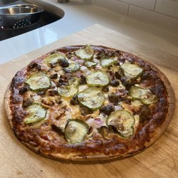 Poco Pizza - Bacon Cheeseburger Pizza after.