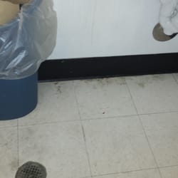 Dollar Tree - Disgusting bathrooms