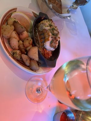 Hyde Street Seafood House & Raw Bar by null