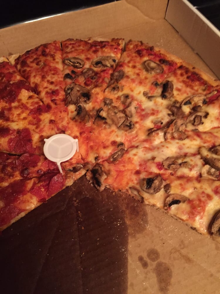 3 C's Pizza Logo