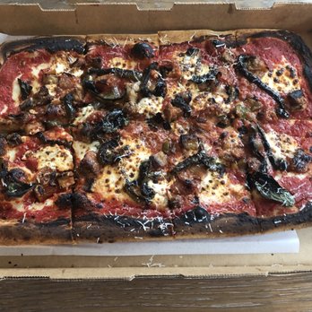 Lariele - Pizza Near Me - Media, Pennsylvania Lariele - Pizza Near Me - Media, Pennsylvania