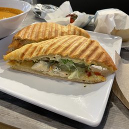pesto chicken sandwich