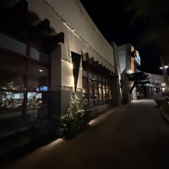 Yard House - Entrance - New American Near Me - Rancho Mirage, California Yard House - Entrance - New American Near Me - Rancho Mirage, California