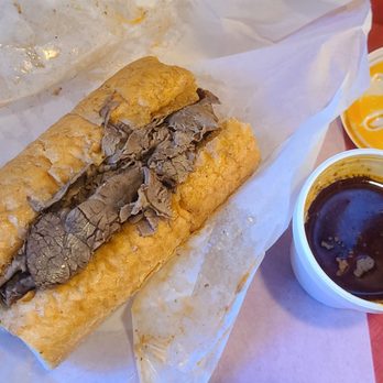 Al's Beef - Regular beef - Sandwiches Near Me - Chicago, Illinois