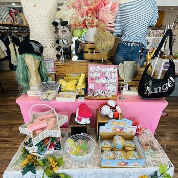 Classic Loot - Used, Vintage & Consignment Near Me - San Jose, California