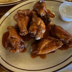Sports Shack Bar & Grill - Buffalo wings with ranch