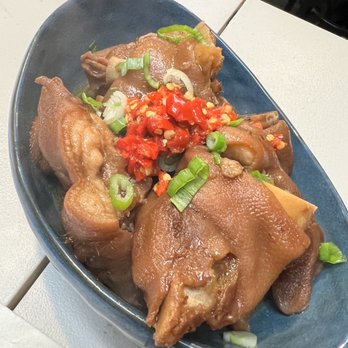 Luyixian - Pork trotters - Shanghainese Near Me - Alhambra, California
