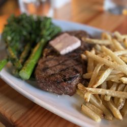 The Restaurant at DeLille Cellars - New York Steak Frites