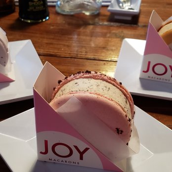 Komodo Loco - JOY Macaron Ice Cream Sando - Sushi Bars Near Me - Denton, Texas Komodo Loco - JOY Macaron Ice Cream Sando - Sushi Bars Near Me - Denton, Texas