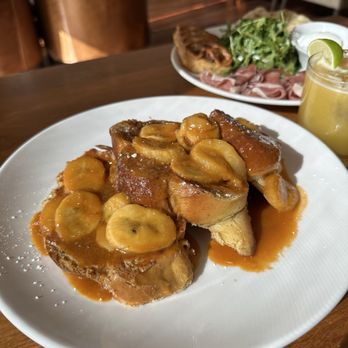 Heirloom - French toast - New American Near Me - New Haven, Connecticut